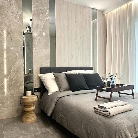 Апартаменти Mieszczanska 10 Apartment~ Park ~self Check-in 20h Вроцлав