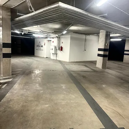 Daire Mieszczanska 10 - Park - Parking&lift Wroclaw