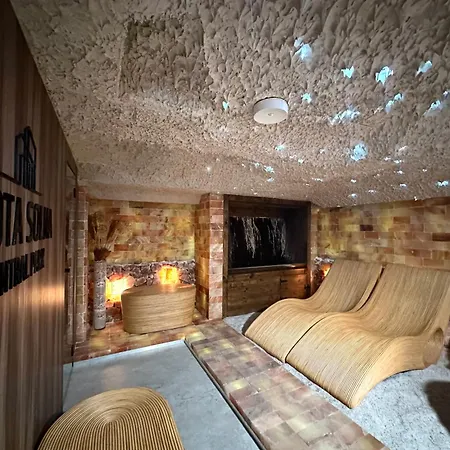 Апартаменти Mieszczanska 10 Apartment~ Park ~self Check-in 20h Вроцлав